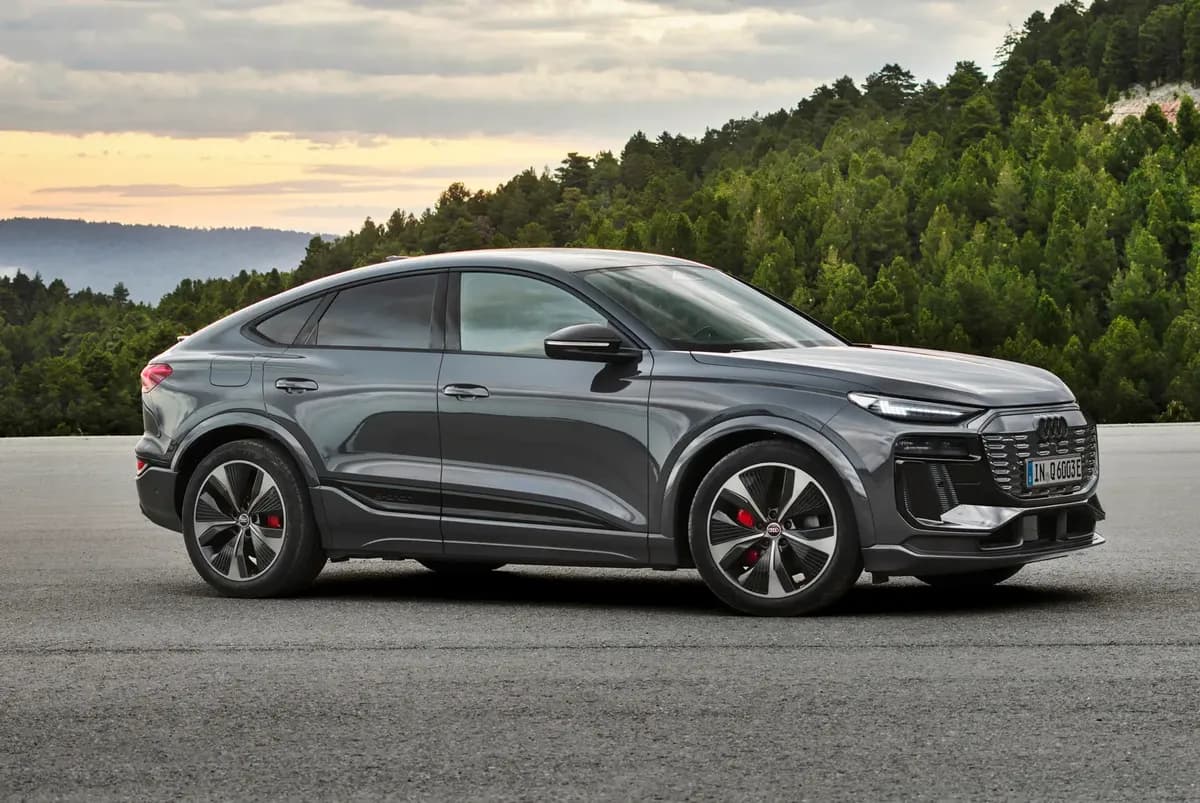 2025 Audi SQ6 - Image 4