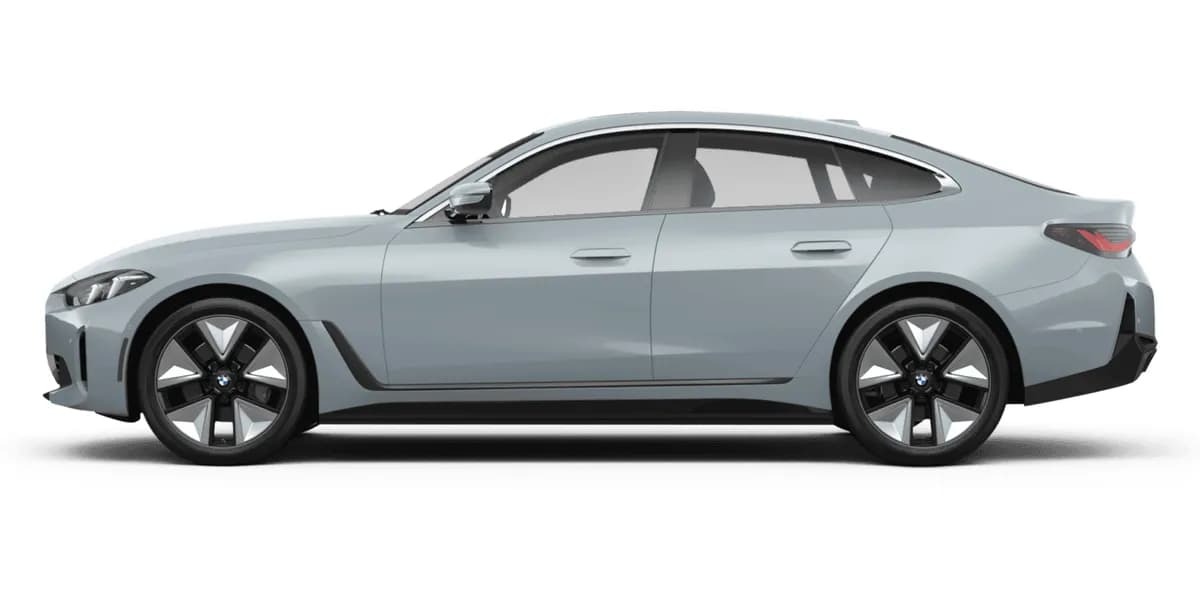 2025 BMW i4 - Image 9