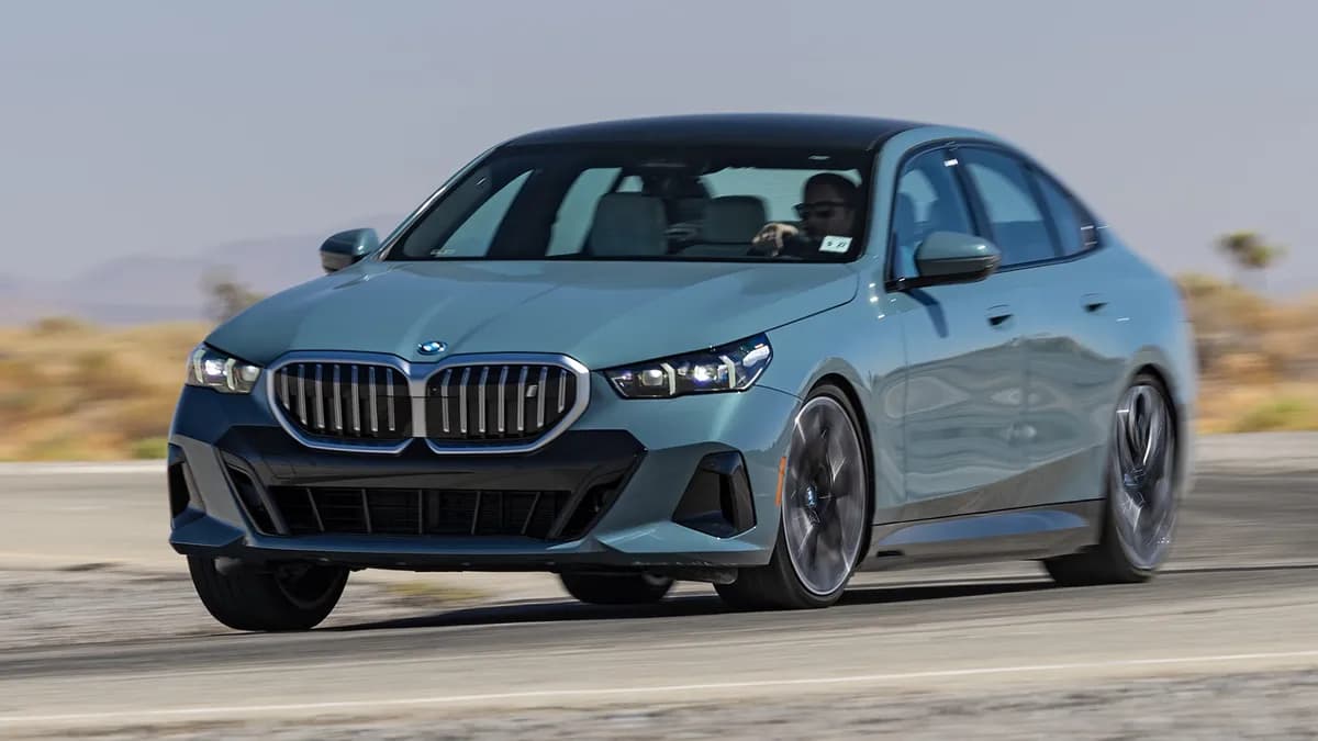 2025 BMW i5 - Image 5