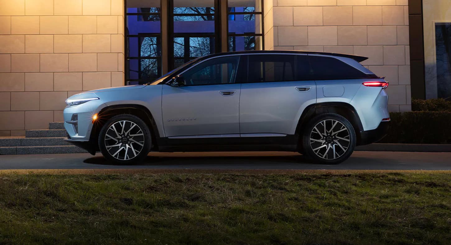 2025 Jeep Wagoneer S