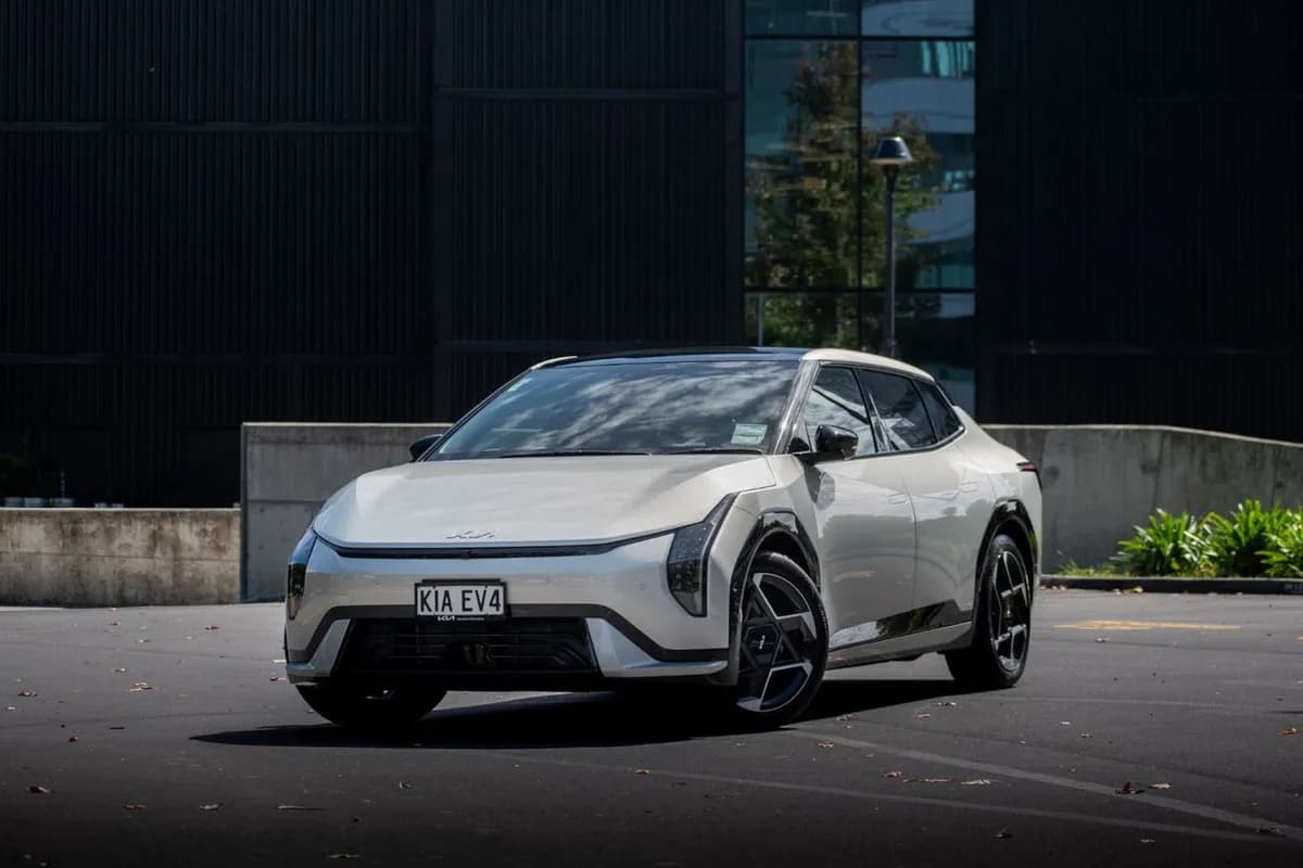 2026 Kia EV4 - Image 9
