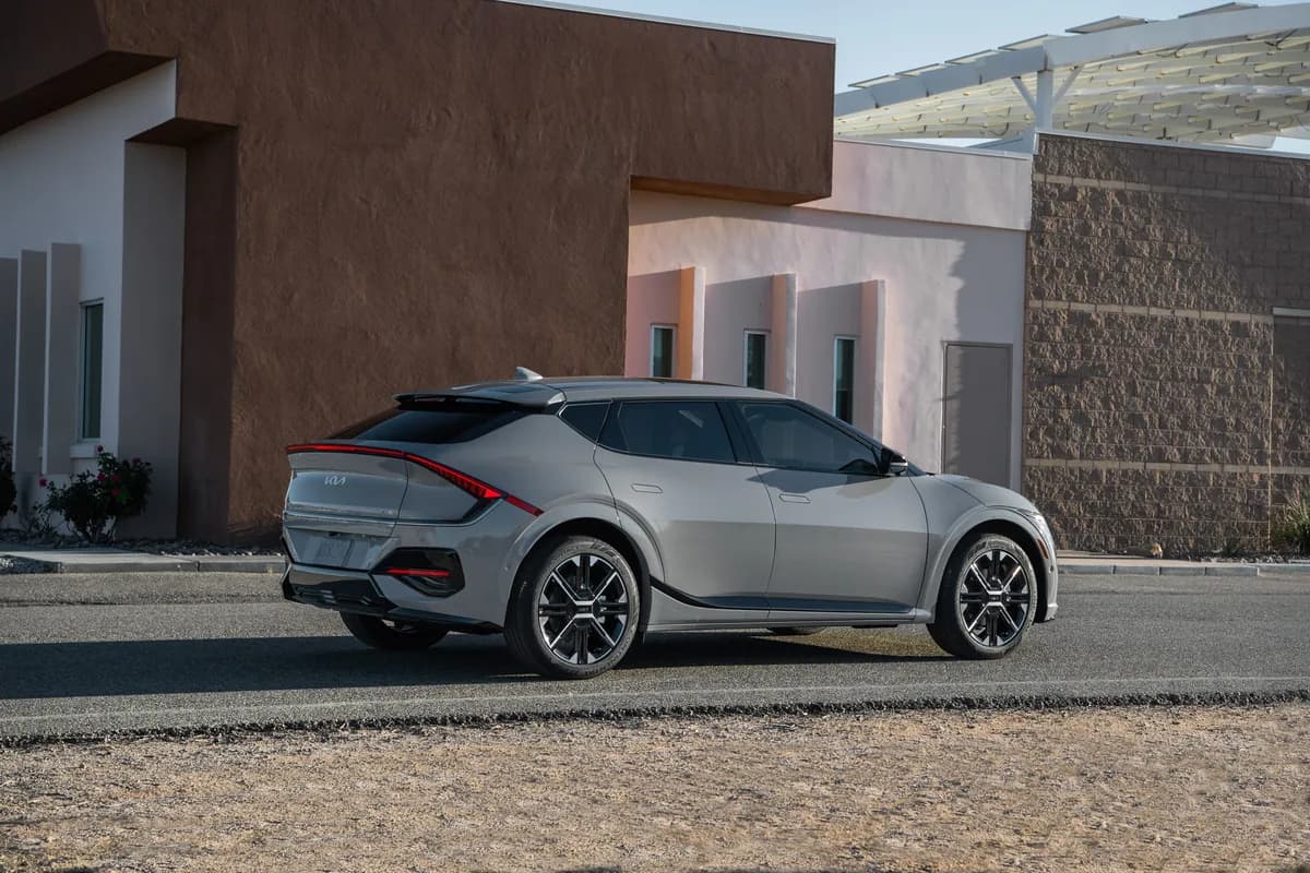 2023 Kia EV6 - Image 2