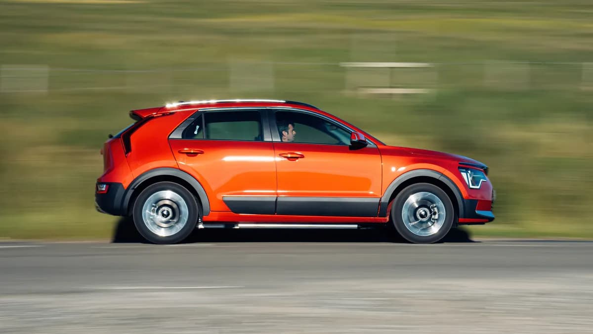 2025 Kia Niro - Image 4