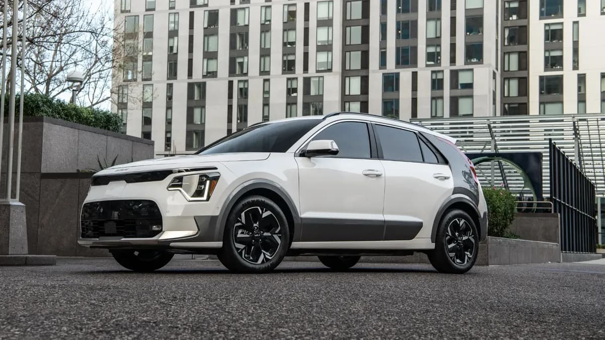 2026 Kia Niro - Image 2