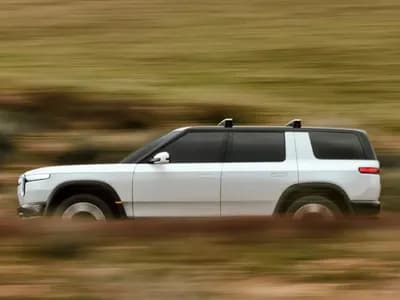 2022 Rivian R1S