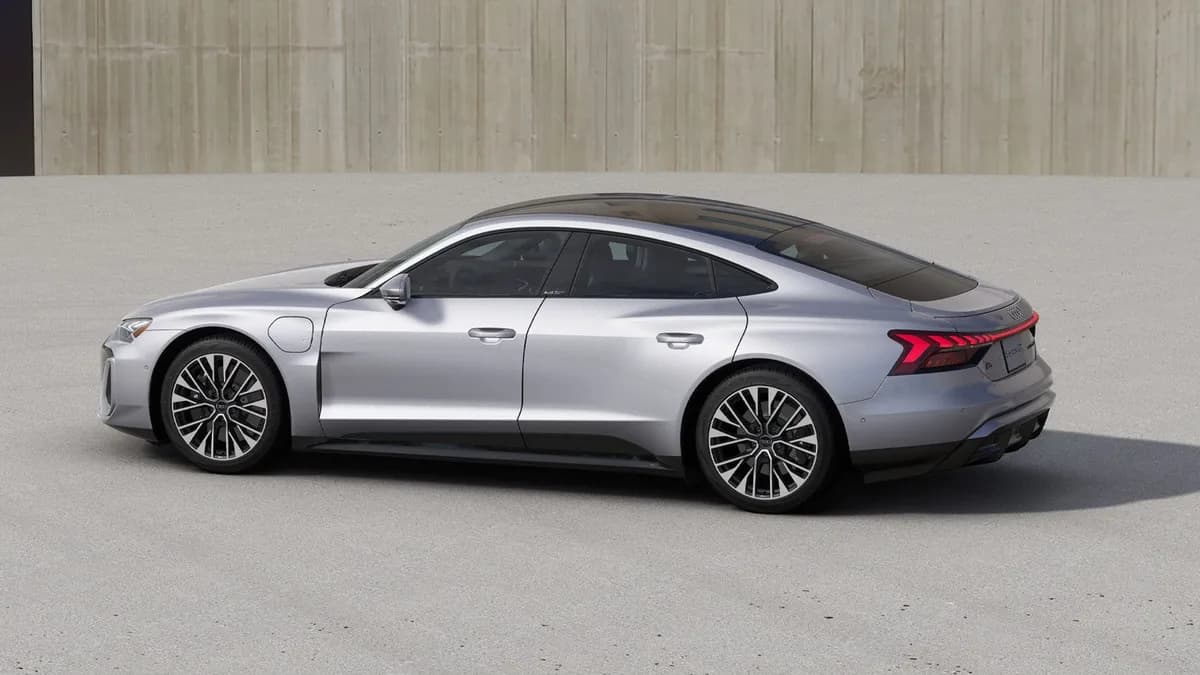2024 Audi e-tron - Image 4