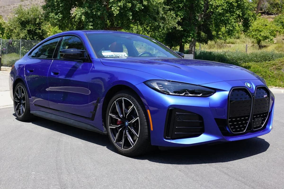 2023 BMW i4 M50 Gran Coupe - Image 3