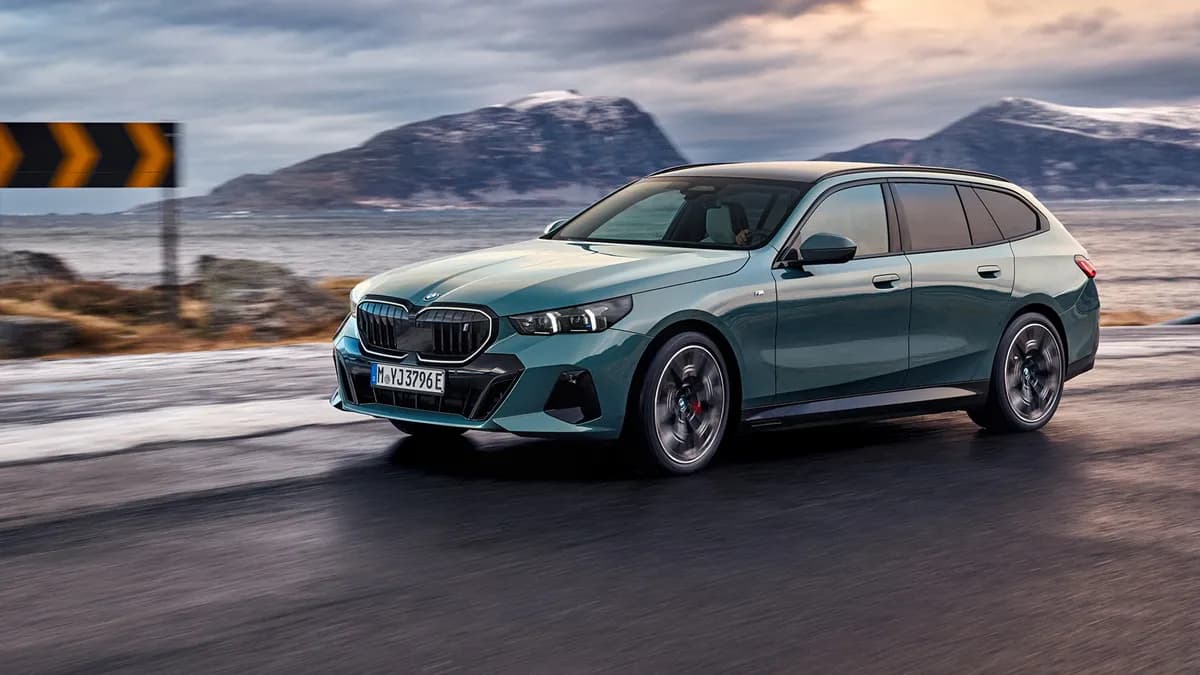 2026 BMW i5 - Image 4