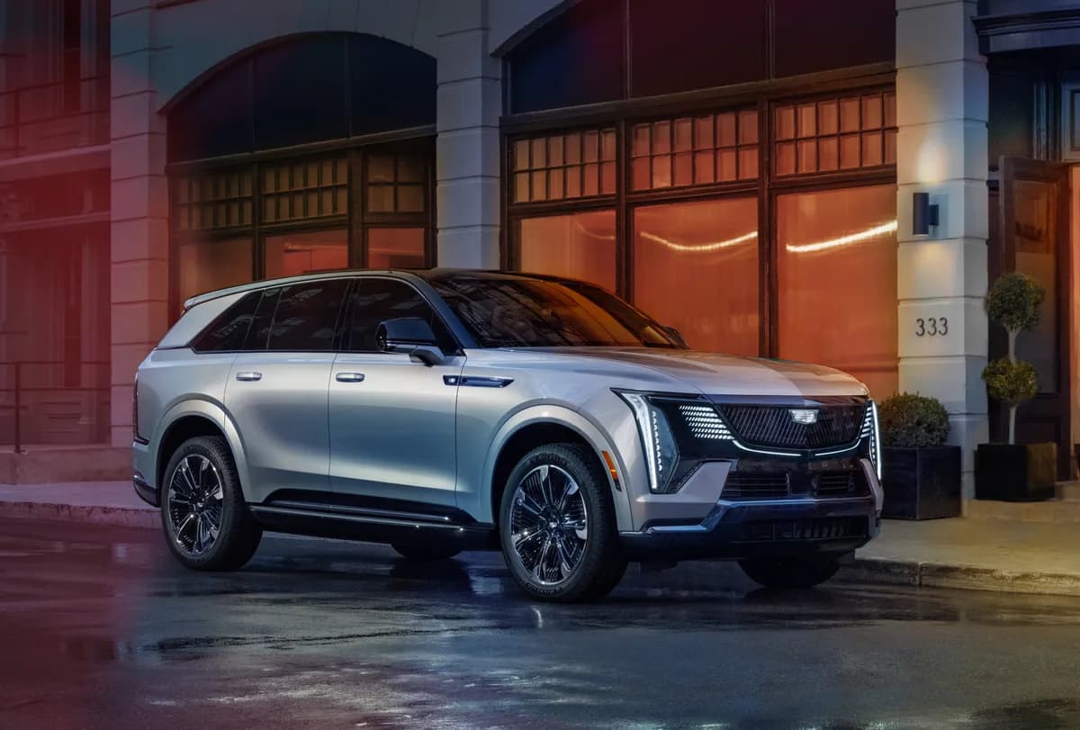 2025 Cadillac Escalade IQ - Image 2