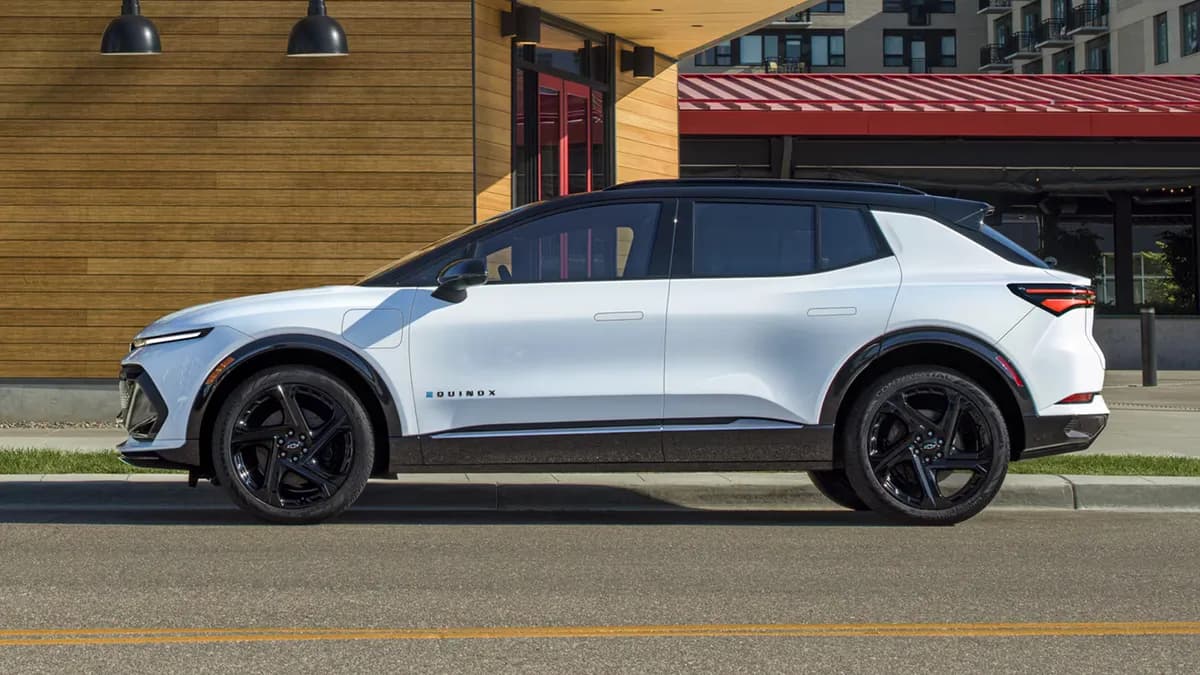 2025 Chevrolet Equinox EV - Image 8