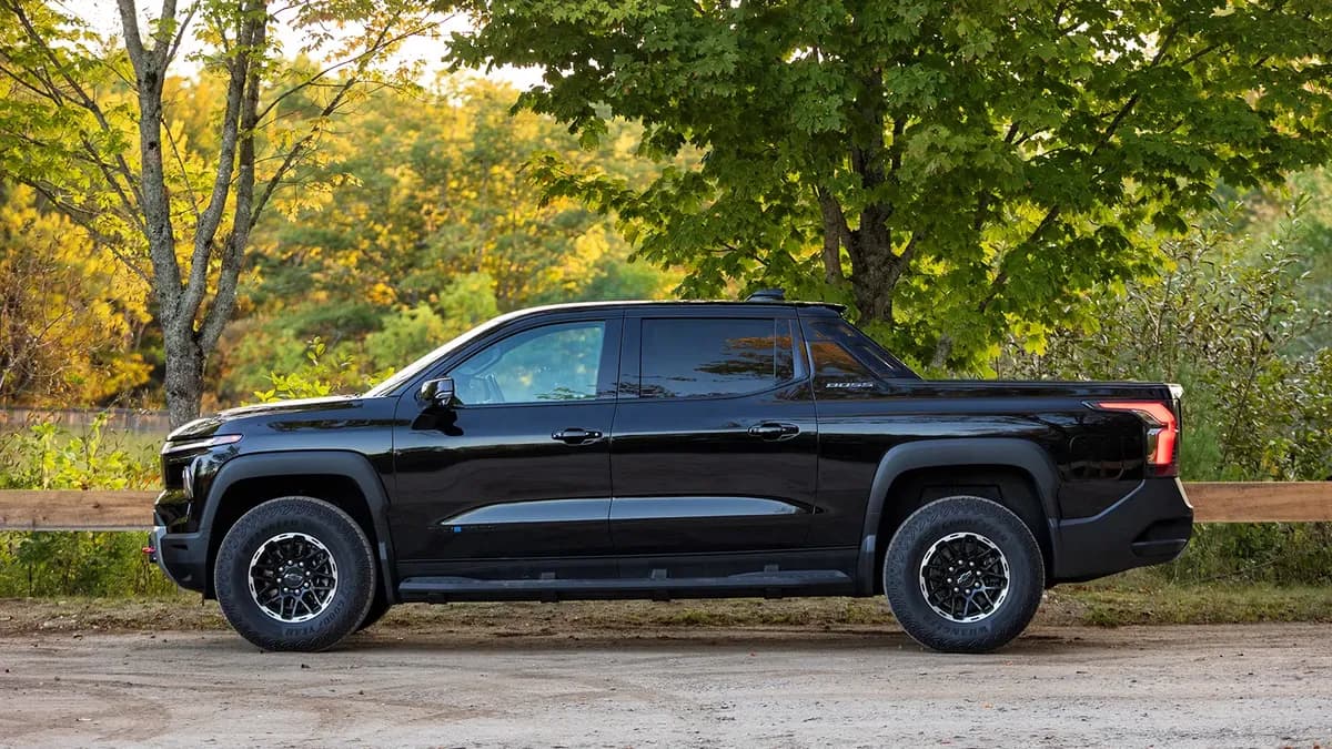 2026 Chevrolet Silverado EV - Image 3