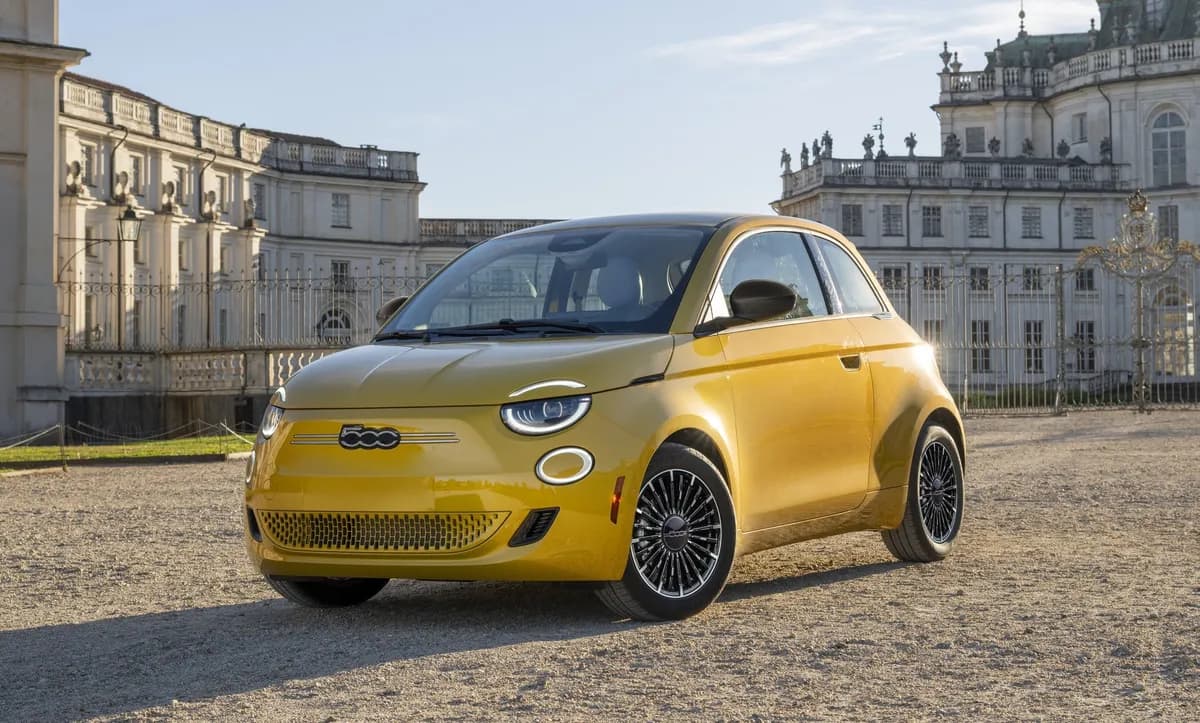 2026 FIAT 500e - Image 5