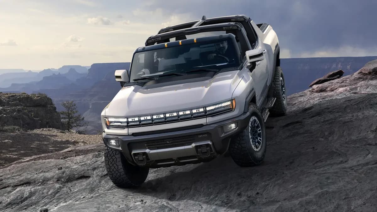 2025 GMC HUMMER EV2X Pickup - Image 3