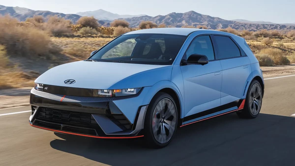 2022 Hyundai IONIQ 5 - Image 3