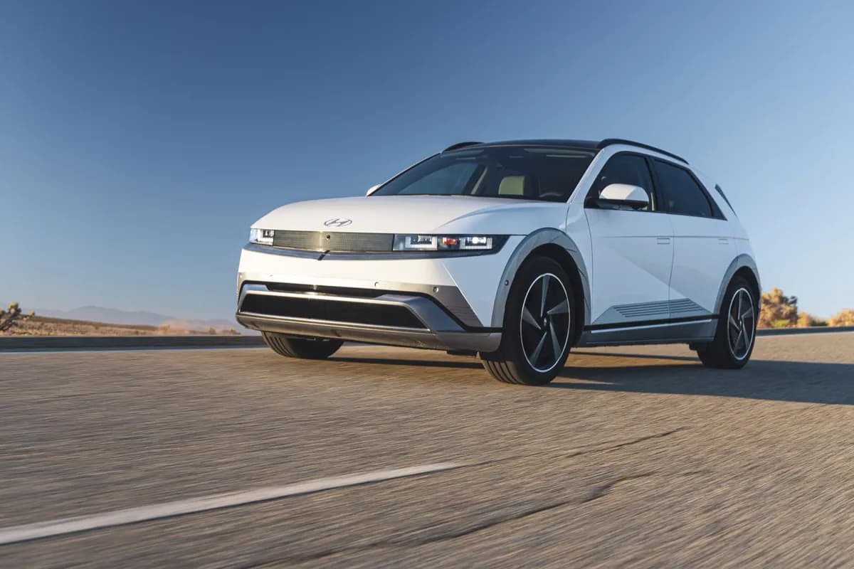 2022 Hyundai IONIQ 5 - Image 11