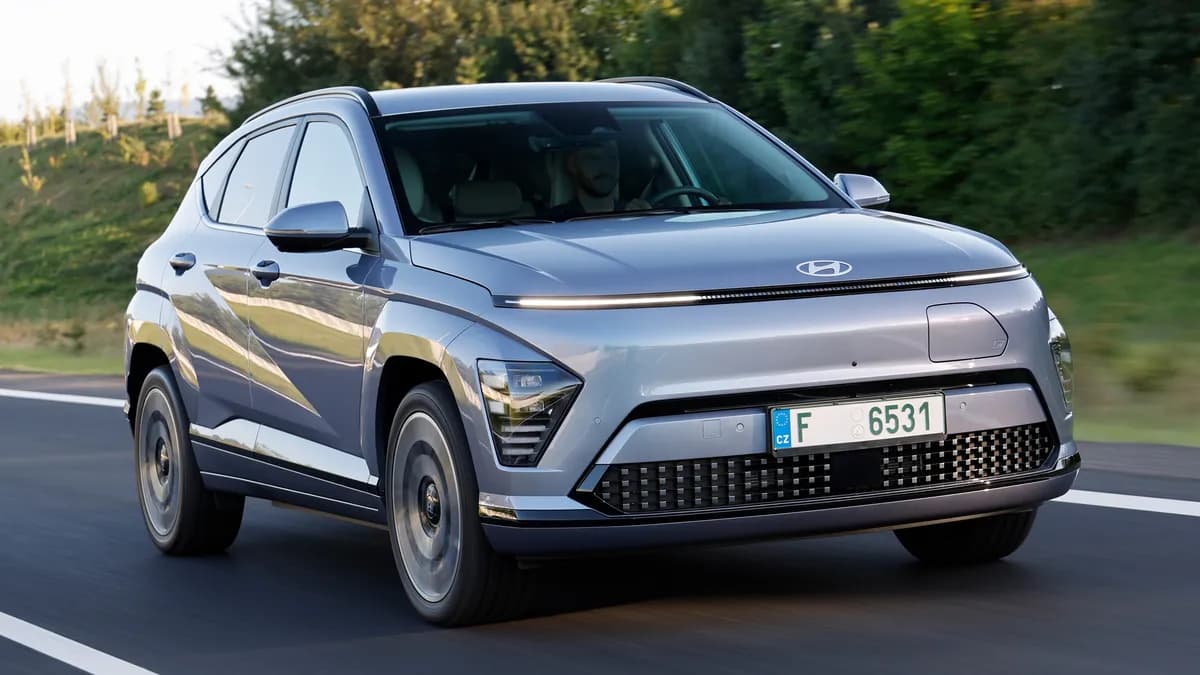 2025 Hyundai Kona Electric - Image 6