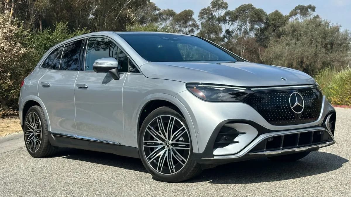 2025 Mercedes-Benz EQE SUV - Image 2