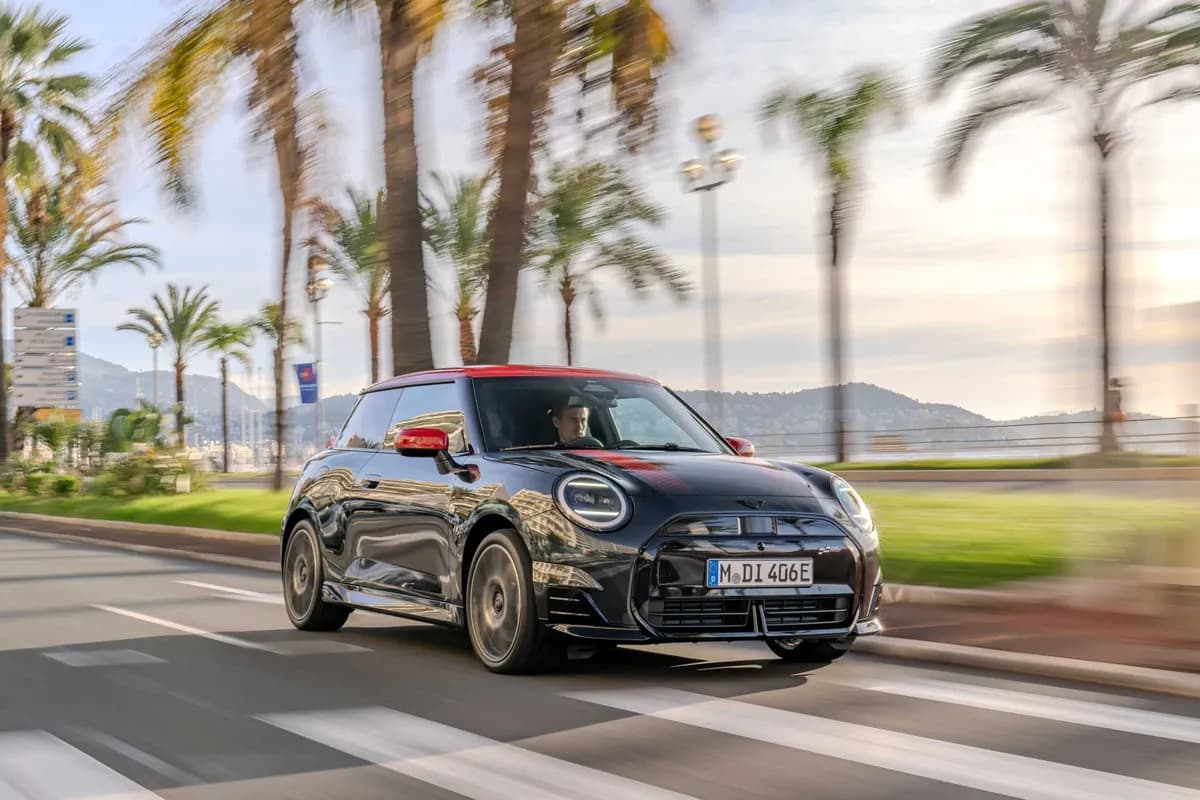 2024 MINI Cooper SE - Image 5