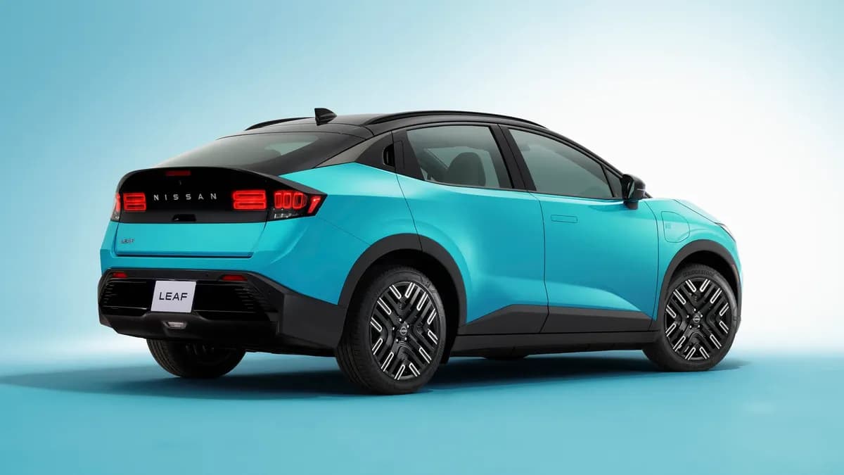 2025 Nissan LEAF - Image 5