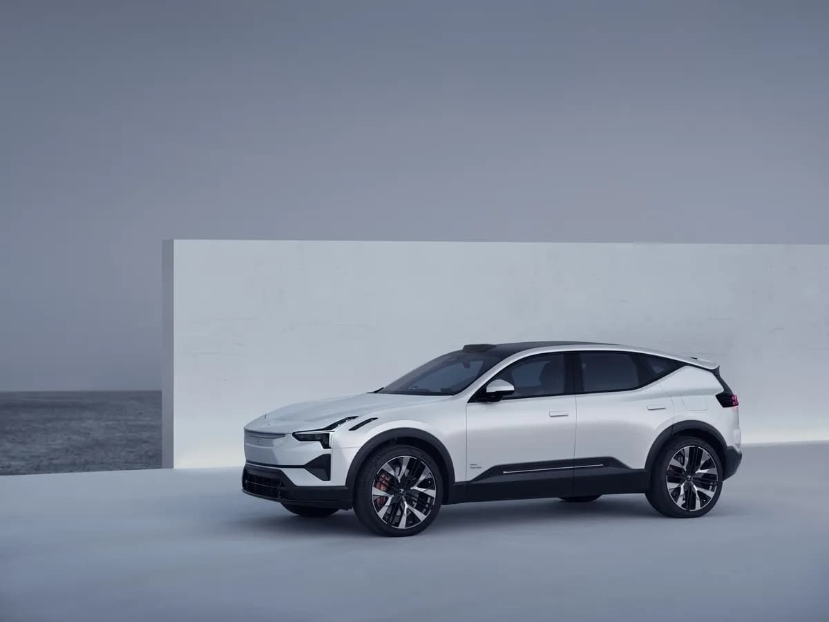 2025 Polestar 3 - Image 2