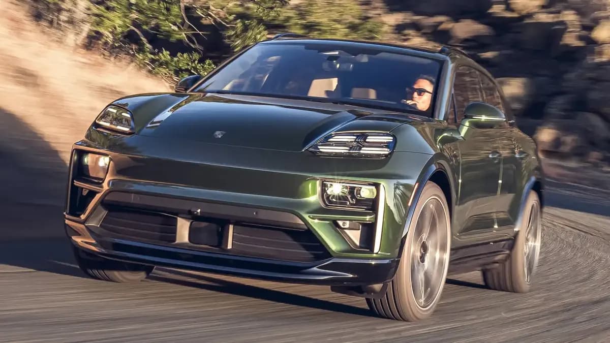 2024 Porsche Macan - Image 4