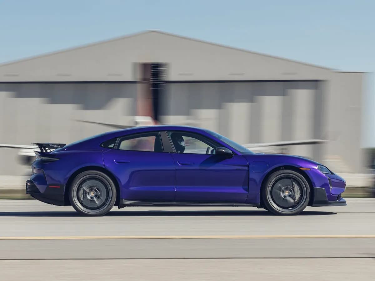 2020 Porsche Taycan - Image 2