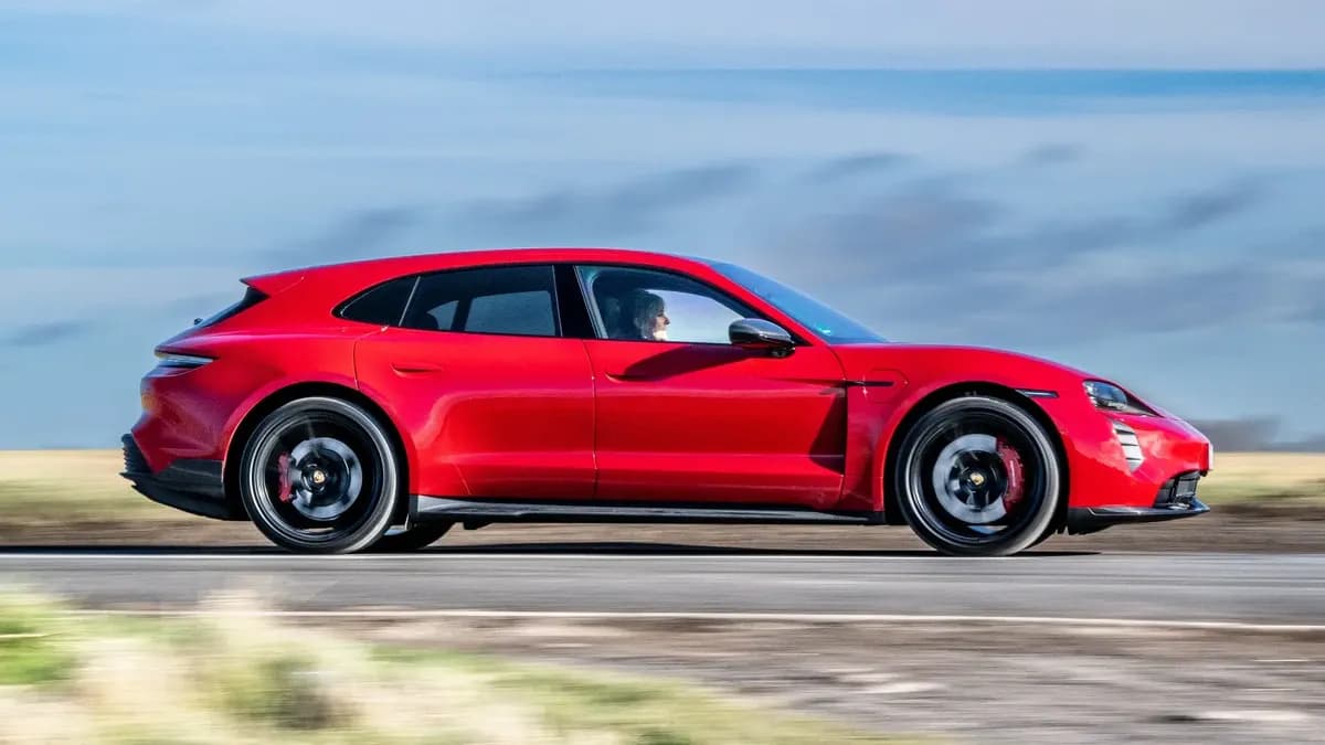 2020 Porsche Taycan - Image 5