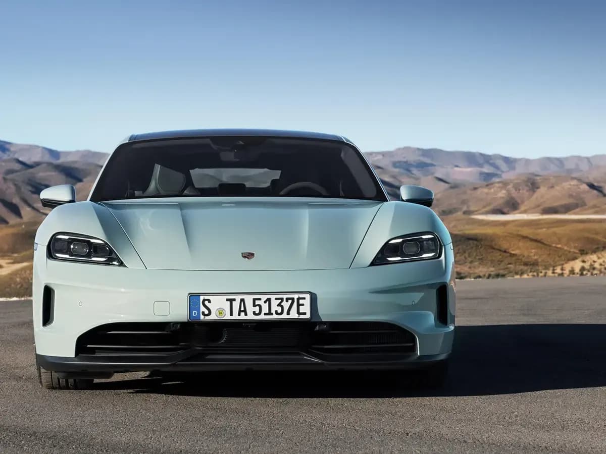 2025 Porsche Taycan - Image 6