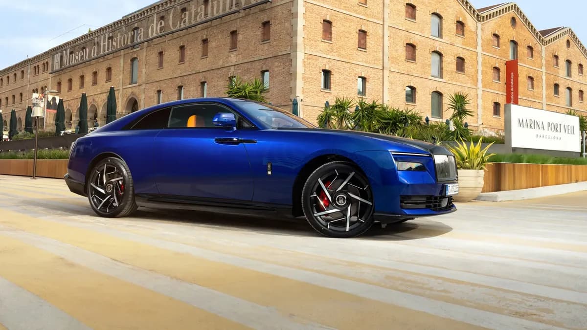 2024 Rolls-Royce Black Badge Spectre
