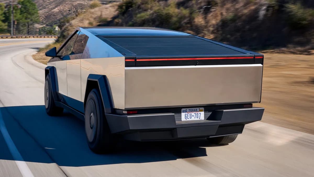 2026 Tesla Cybertruck - Image 3