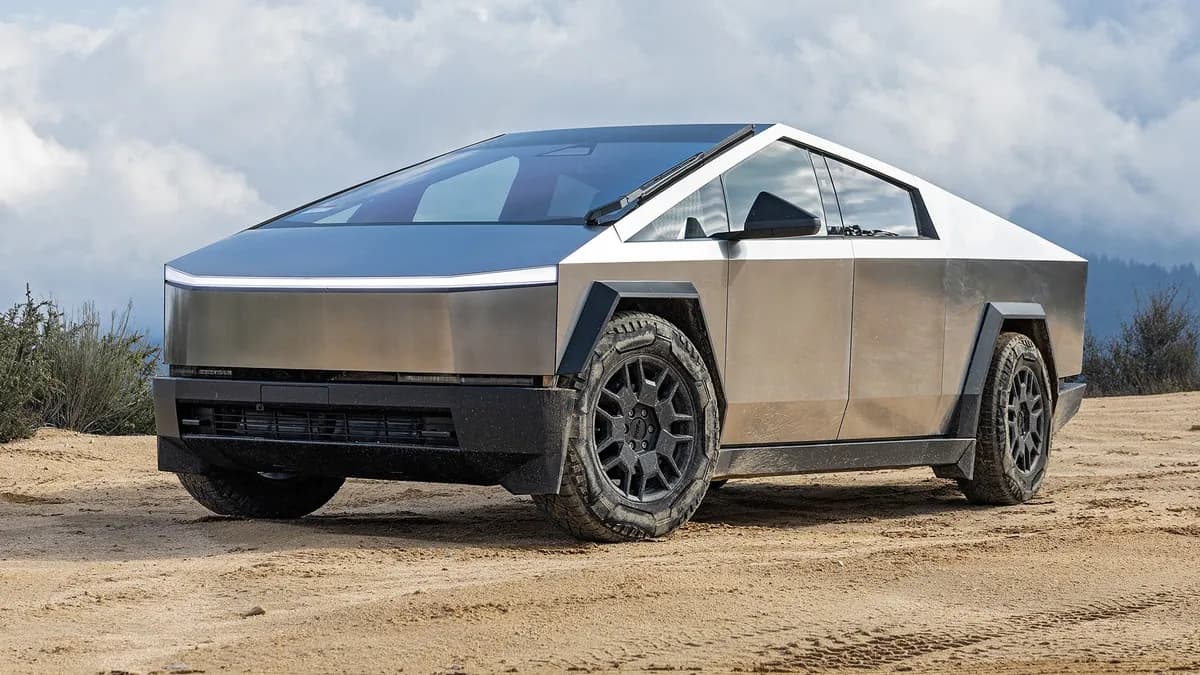 2026 Tesla Cybertruck - Image 8