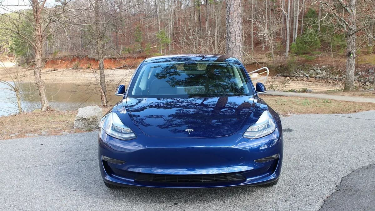 2018 Tesla Model 3 - Image 3