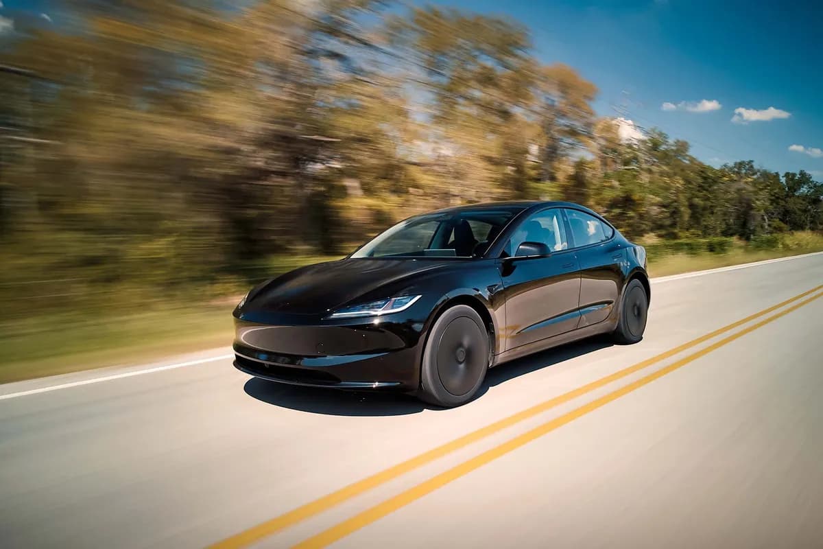 2026 Tesla Model 3 - Image 5
