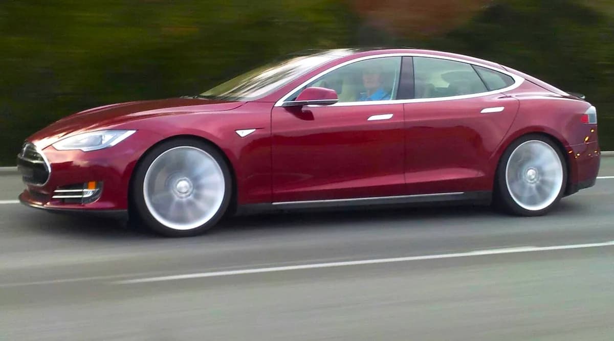 2013 Tesla Model S - Image 4