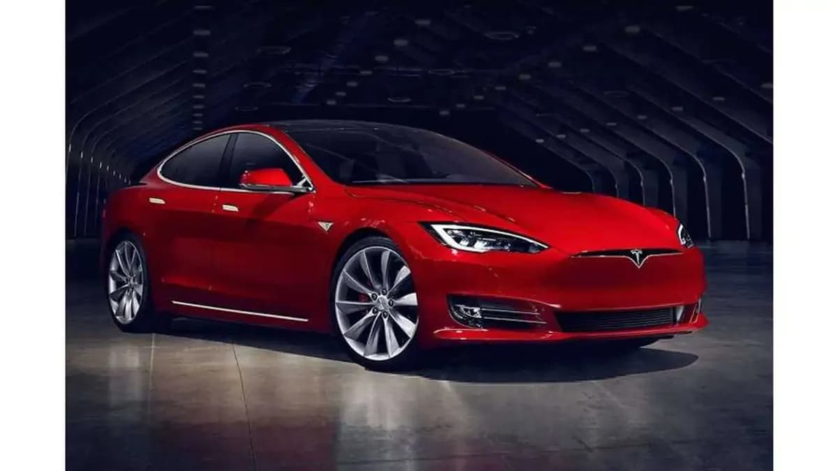 2017 Tesla Model S - Image 5