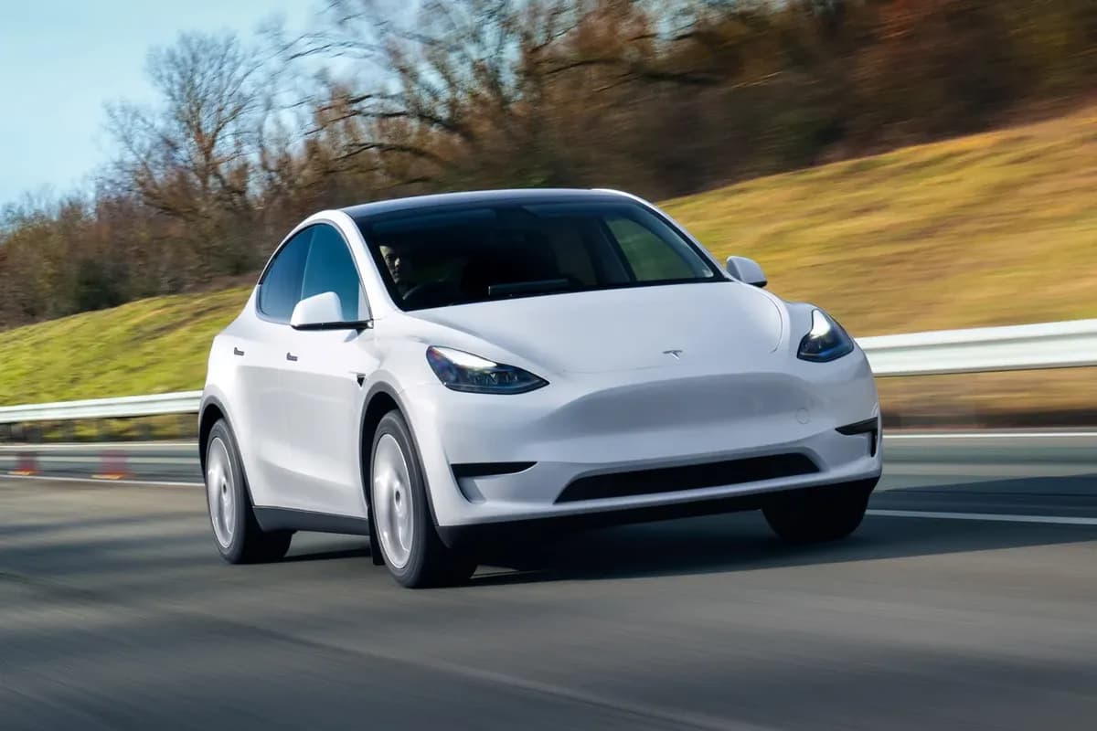 2024 Tesla Model Y - Image 3