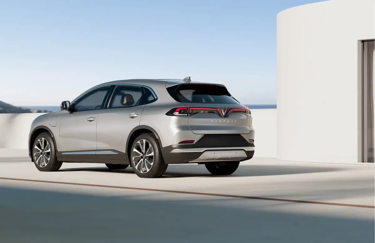 2023 VinFast VF8