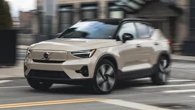 2025 Volvo EX40