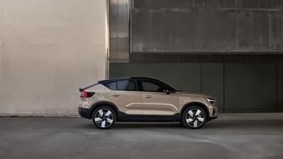 2026 Volvo EX40